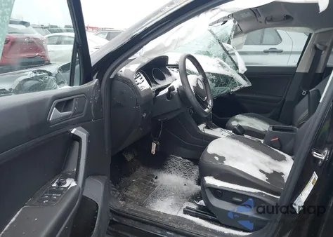 2021 Volkswagen Tiguan 2.0T Se/2.0T Se R-Line Black/2.0T Sel z USA, uszkodzony, nr VIN 3VV2B7AX6MM009717